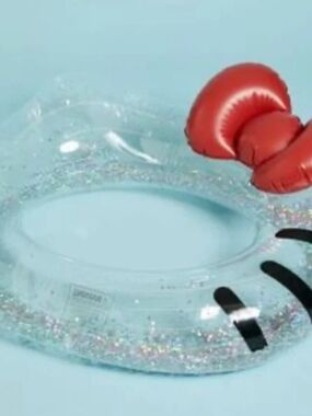 HELLO KITTY POOL FLOAT SET